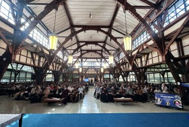Merangkai Iman dan Ilmu: Kuliah Umum ITB Ajak Mahasiswa Selami Harmoni Agama dan Sains