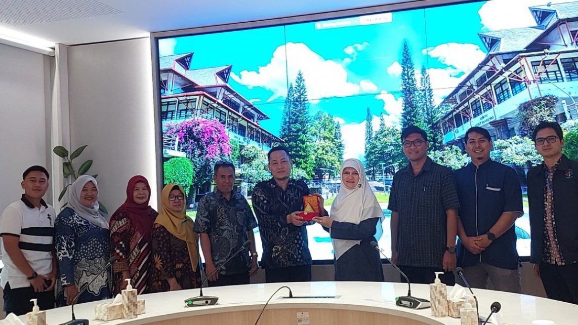 ITB Berbagi Praktik Baik Pengelolaan Mata Kuliah Dasar dalam Audiensi Bersama Universitas Hasanuddin