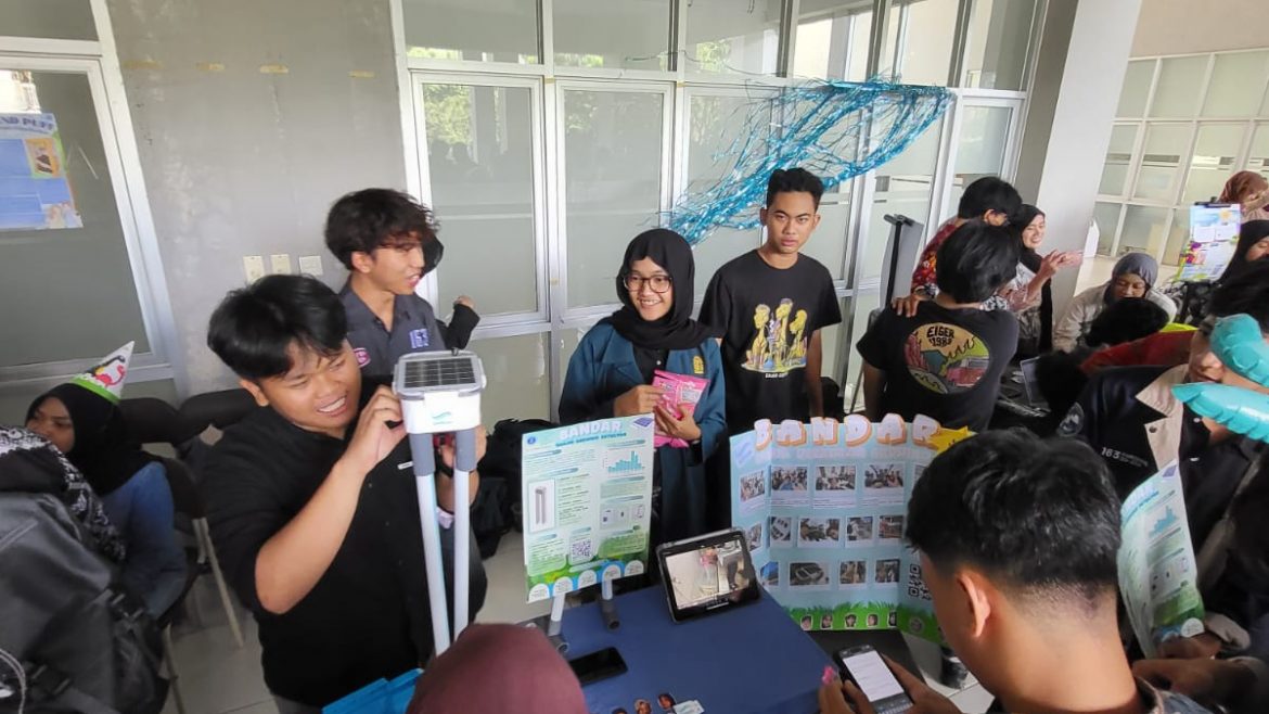 Mahasiswa ITB Tunjukkan Inovasi Melalui Pameran Proyek PRD: Dari Kelas Menuju Kontribusi Nyata
